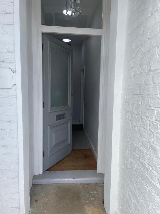 Wonderful 3 Bed Flat With Private Garden In Wimbledon - 1 The Queens Apartment London Bagian luar foto