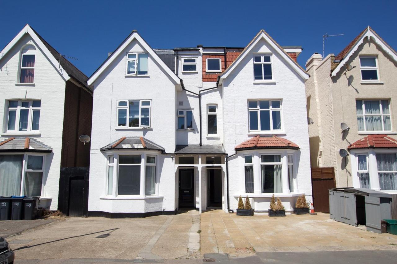 Wonderful 3 Bed Flat With Private Garden In Wimbledon - 1 The Queens Apartment London Bagian luar foto