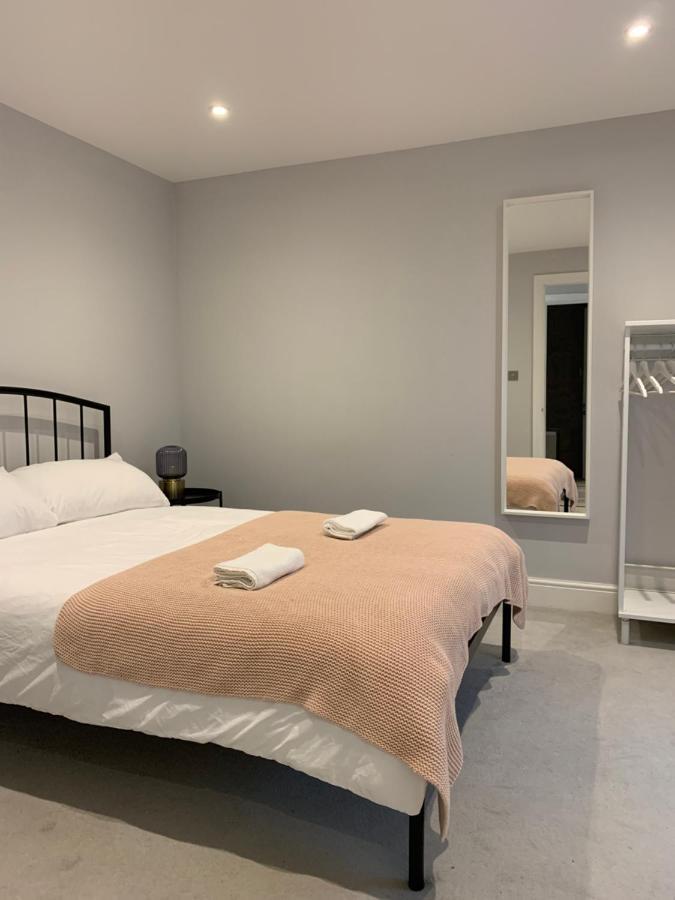 Wonderful 3 Bed Flat With Private Garden In Wimbledon - 1 The Queens Apartment London Bagian luar foto